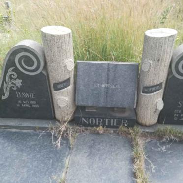 NORTIER Dawie 1901-1965 &amp; Susie MEYER 1899-1981