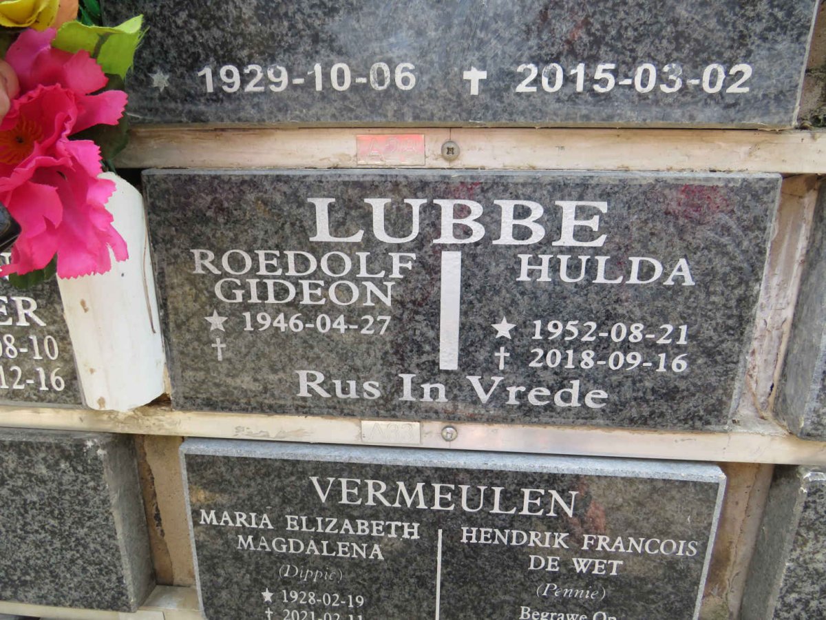 LUBBE Roedolf Gideon 1946- &amp; Hulda 1952-2018