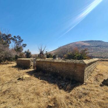 Free State, HARRISMITH district, Roodebloem 328, farm cemetery