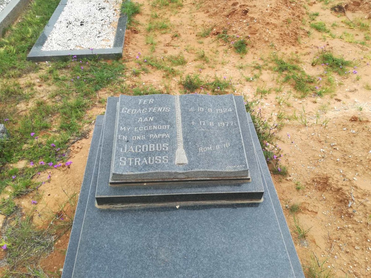 STRAUSS Jacobus 1924-1977
