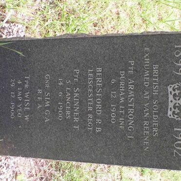 04. British soldiers exhumed at Van Reenen