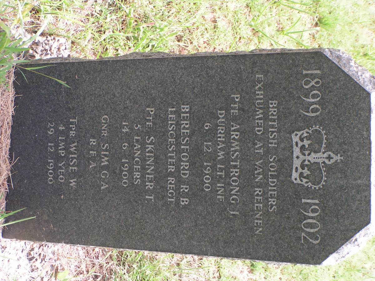 04. British soldiers exhumed at Van Reenen