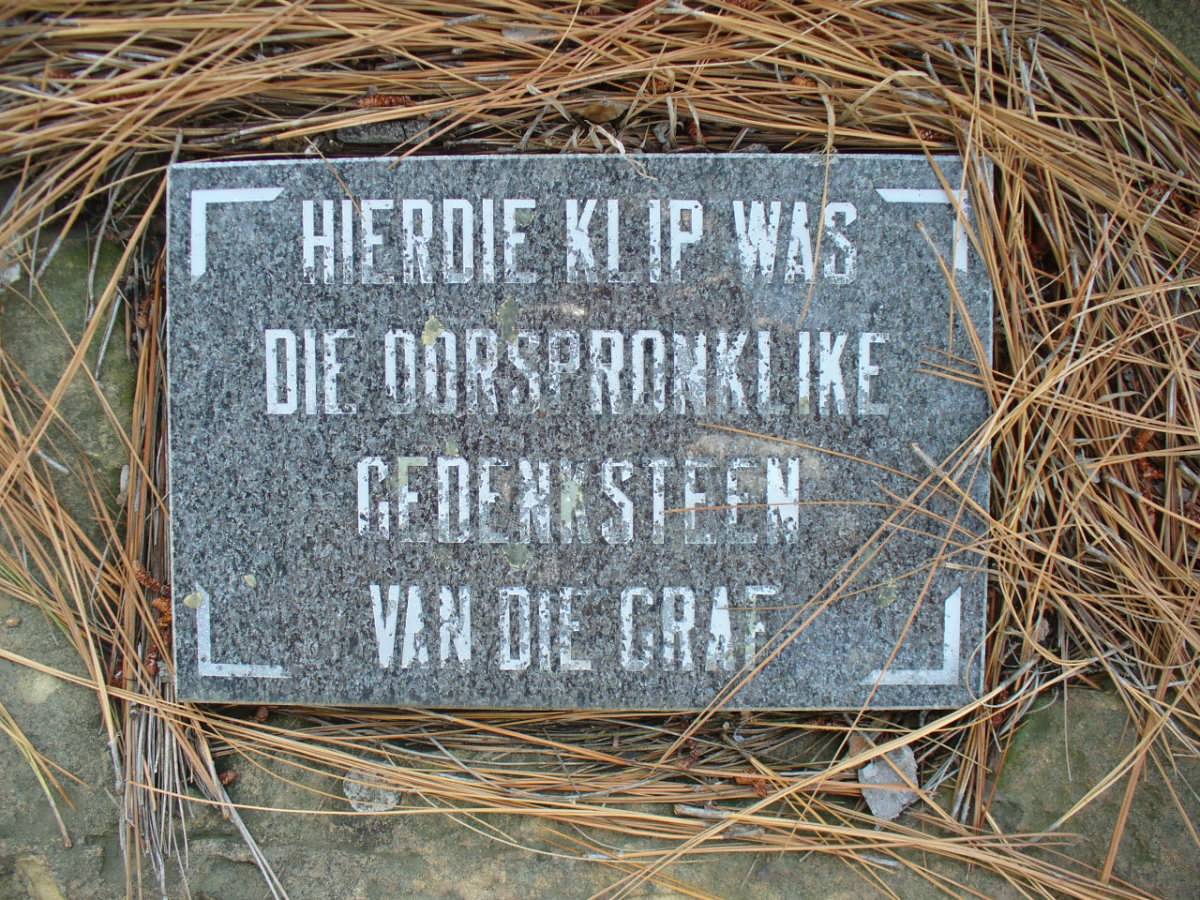 Hierdie klip was die oorspronklike gedenksteen van die graf