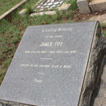 FIFE James 1859-1943