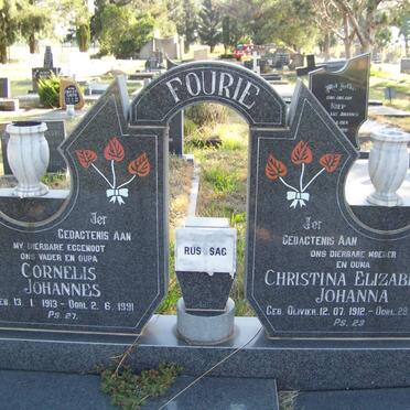 FOURIE Cornelis Johannes 1913-1991 &amp; Christina Elizabeth Johanna OLIVIER 1912-1998