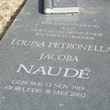 NAUDE Louisa Petronella Jacoba 1919-2002