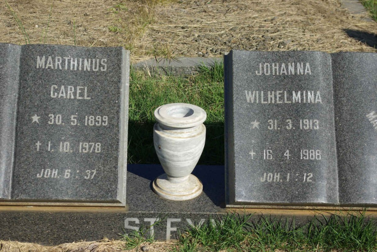 STEYN Marthinus Carel 1899-1978 &amp; Johanna Wilhelmina 1913-1988