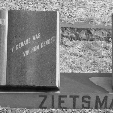 ZIETSMAN Christiaan Frederick 1903-1973 &amp; Susara Johanna 1905-1971