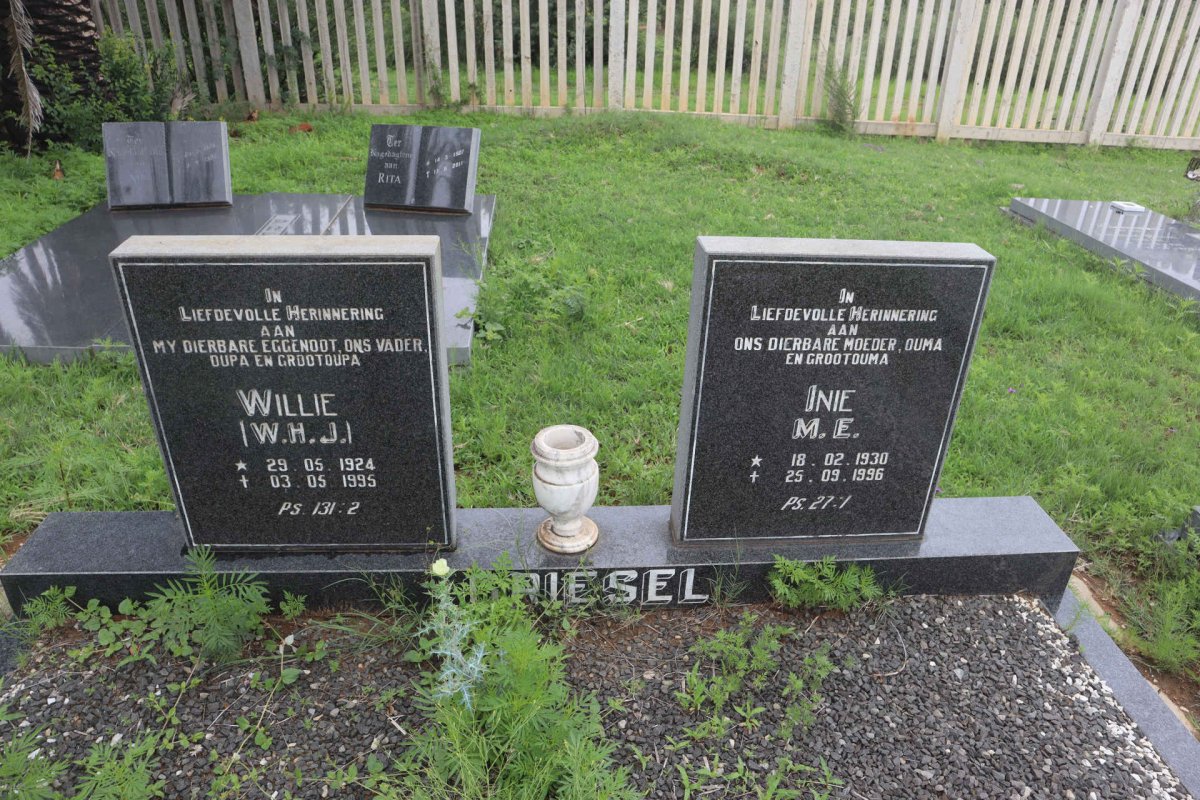 GRIESEL W.H.J. 1924-1995 &amp; M.E. 1930-1996