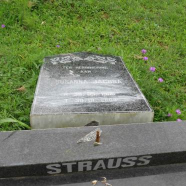 STRAUSS Susanna Jacoba 1906-2004 