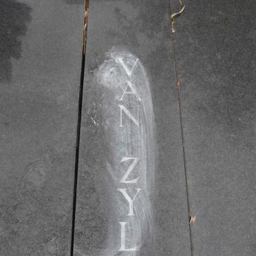 ZYL Dirk G.H., van 1908-1990 &amp; Anna C.E. HENNNING 1908-1981 