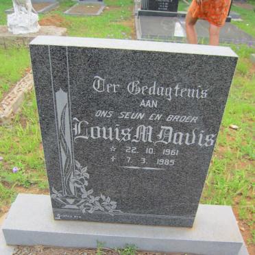 DAVIS Louis M. 1961-1985