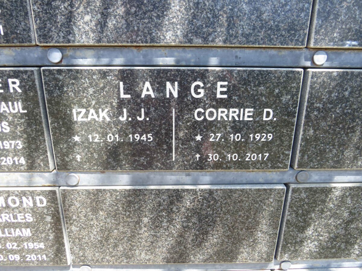 LANGE Izak J.J. 1945- & Corrie D. 1929-2017