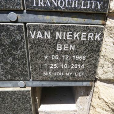NIEKERK Ben, van 1966-2014