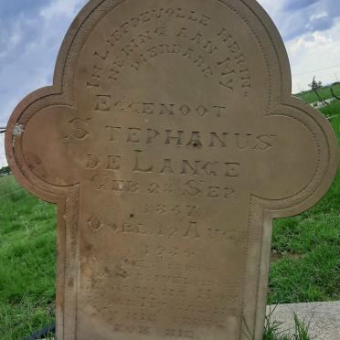 Free State, KOPPIES district, Flora 320, Single farm grave