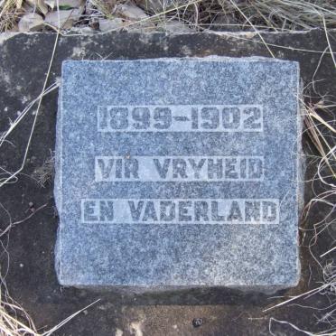 06. Gedenksteen aangebring as grafsteen op al die ongemerkte grafte