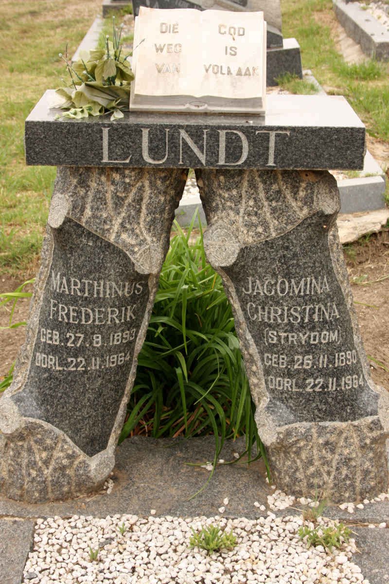 LUNDT Marthinus Frederik 1893-1964 &amp; Jacomina Christina STRYDOM 1890-1964