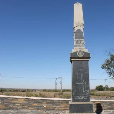 002. Concentration camp memorial plaques / Konsentrasiekamp-gedenkstene