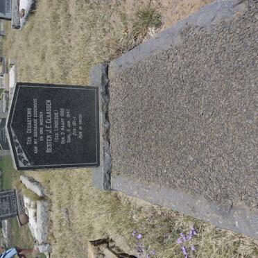 CLAASSEN Hester J.E. nee LINDEQUE 1880-1947