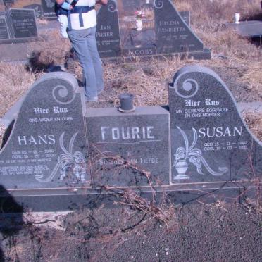 FOURIE Hans 1940-2000 &amp; Susan 1942-1981