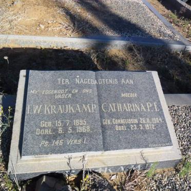 KRAUKAMP T.W. 1895-1968 &amp; Catharina P.E. CORNELISSIN 1904-1972