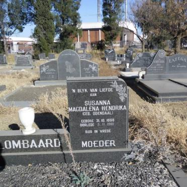 LOMBAARD Louis Jacobus 1897-1978 &amp; Susanna Magdalena Hendrika ODENDAAL 1898-1981        