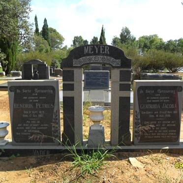 MEYER Hendrik Petrus 1879-1967 &amp; Gertruida Jacoba VAN DYK 1881-1958