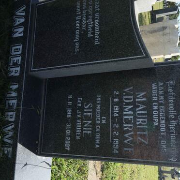 MERWE Mauritz, van der 1914-1994 &amp; Sienie J.v. Vuuren 1916-2007