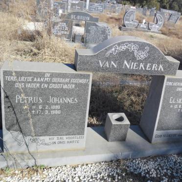 NIEKERK Petrus Johannes 1890-1980 &amp; Elsie Johanna DEKENAH 1893-1963