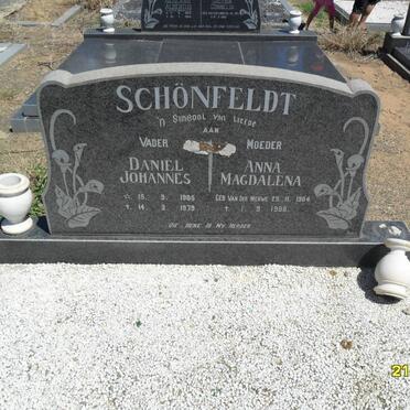 SCHONFELDT Daniel Johannes 1905-1979 &amp; Anna Magdalena VAN DER MERWE 1904-1988