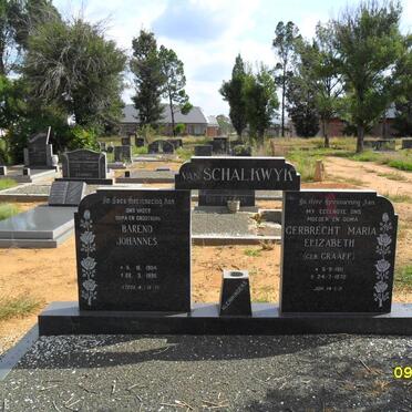 SCHALKWYK Barend Johannes, van 1904-1996 &amp; Gerbrecht Maria Elizabeth GRAAFF 1911-1972