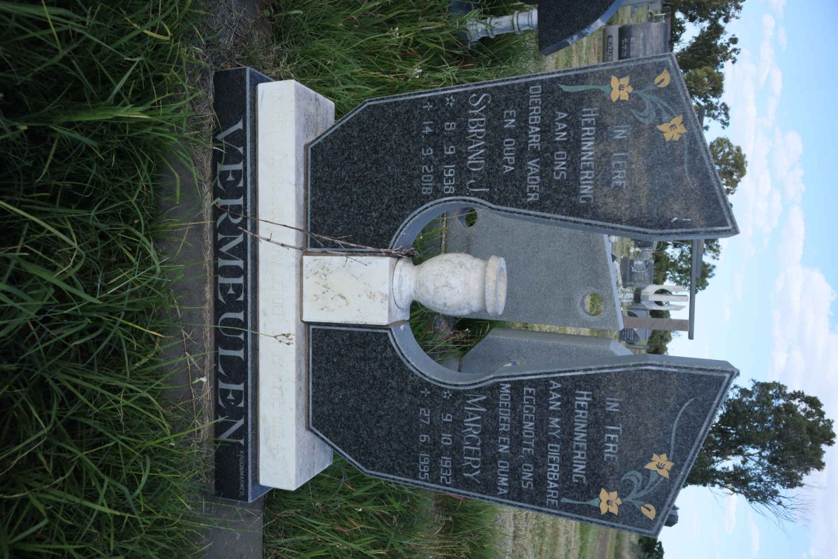 VERMEULEN Sybrand J. 1938-2018 &amp; Margery 1932-1995
