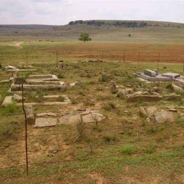 Free State, LINDLEY district, Kromdraai 75, farm cemetery