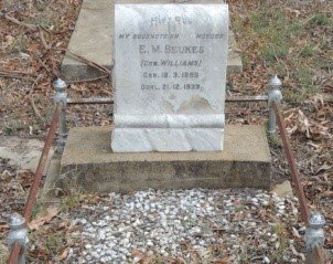 BEUKES E.M. nee WILLIAMS 1886-1939