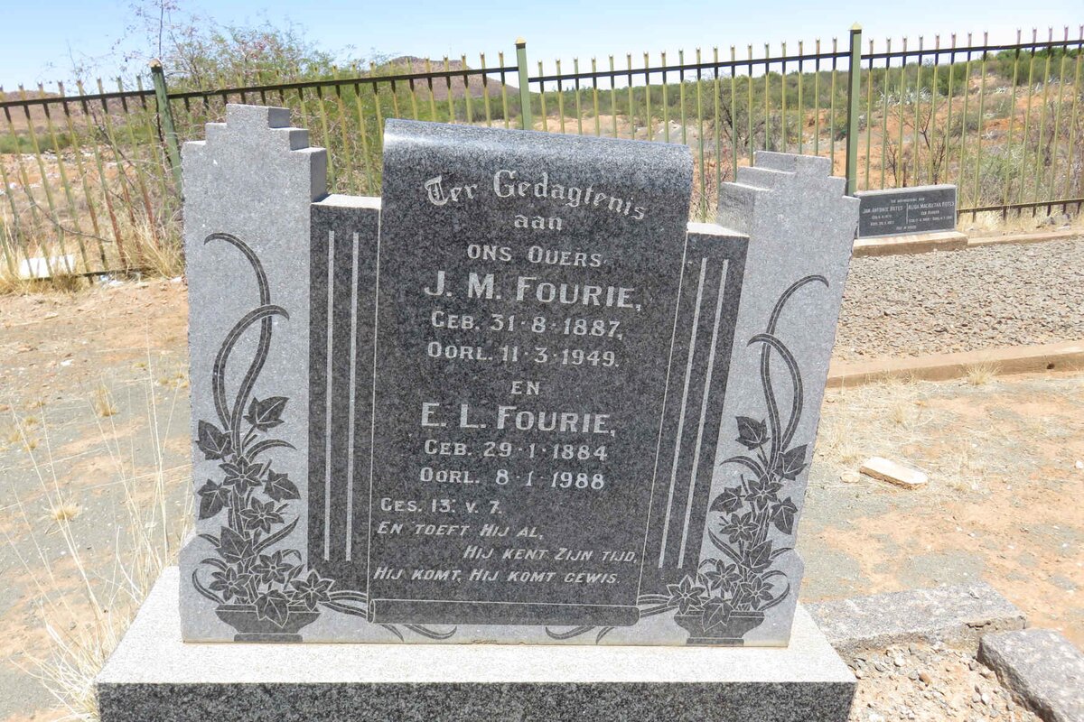 FOURIE J.M. 1887-1949 &amp; E.L. 1884-1988