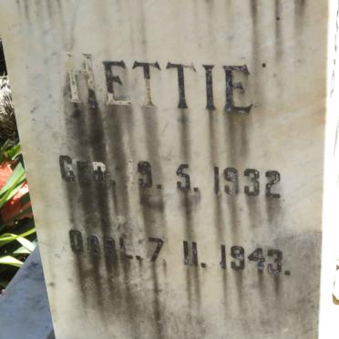 SWANEPOEL Hettie 1932-1943 :: SWANEPOEL Mirandatjie 1944-1945