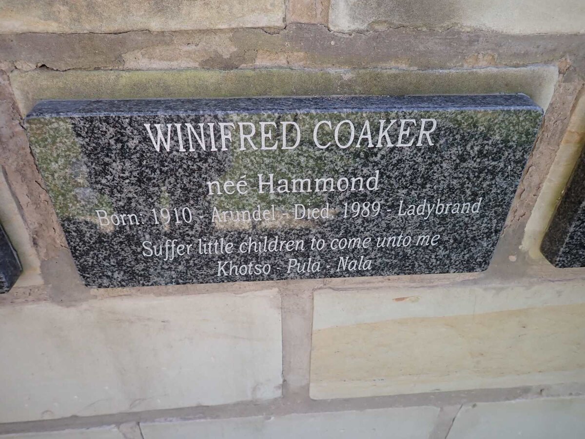 COAKER Winifred nee HAMMOND 1910-1989