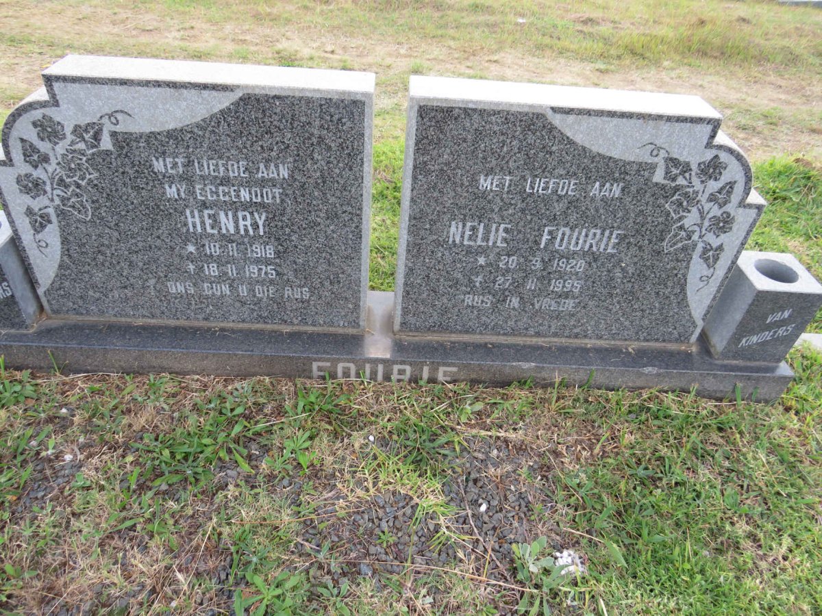 FOURIE Henry 1918-1975 & Nelie 1920-1995