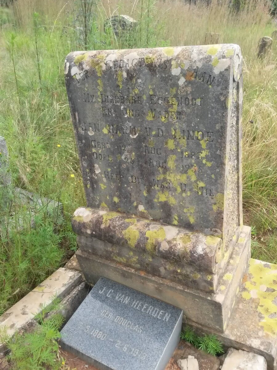 LINDE Jan Harm, v.d. 1885-1935 :: VAN HEERDEN J.G. nee DOUGLAS 1880-19??