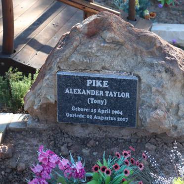 PIKE Alexander Taylor 1964-2017