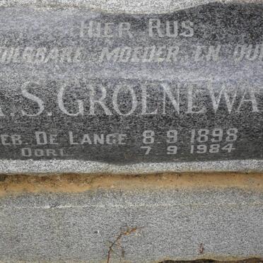 GROENEWALD M.S. nee DE LANGE 1898-1984