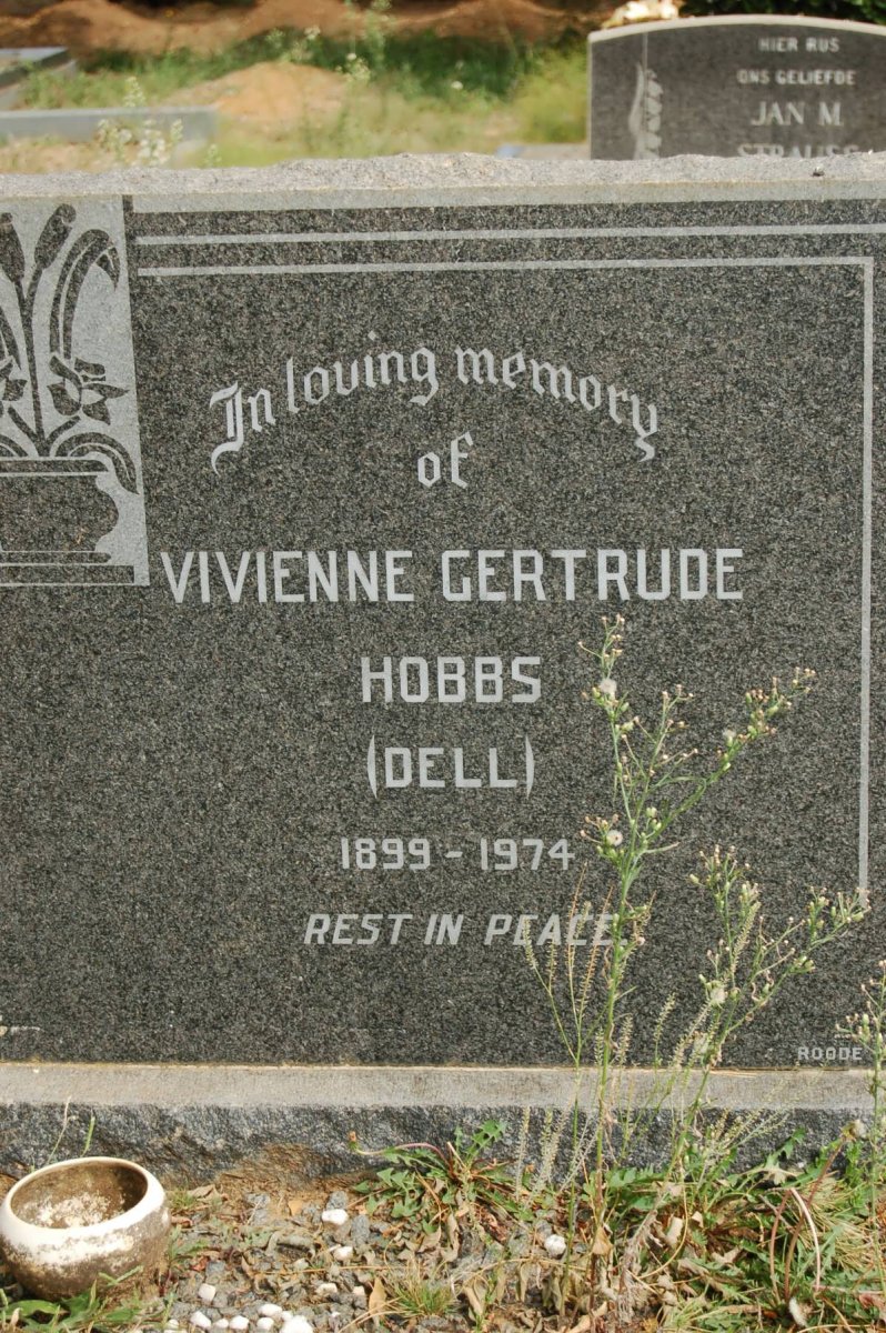 HOBBS Vivienne Gertrude nee DELL 1899-1974