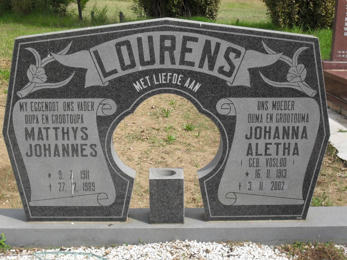 LOURENS Matthys Johannes 1911-1989 &amp; Johanna Aletha VOSLOO 1913-2002