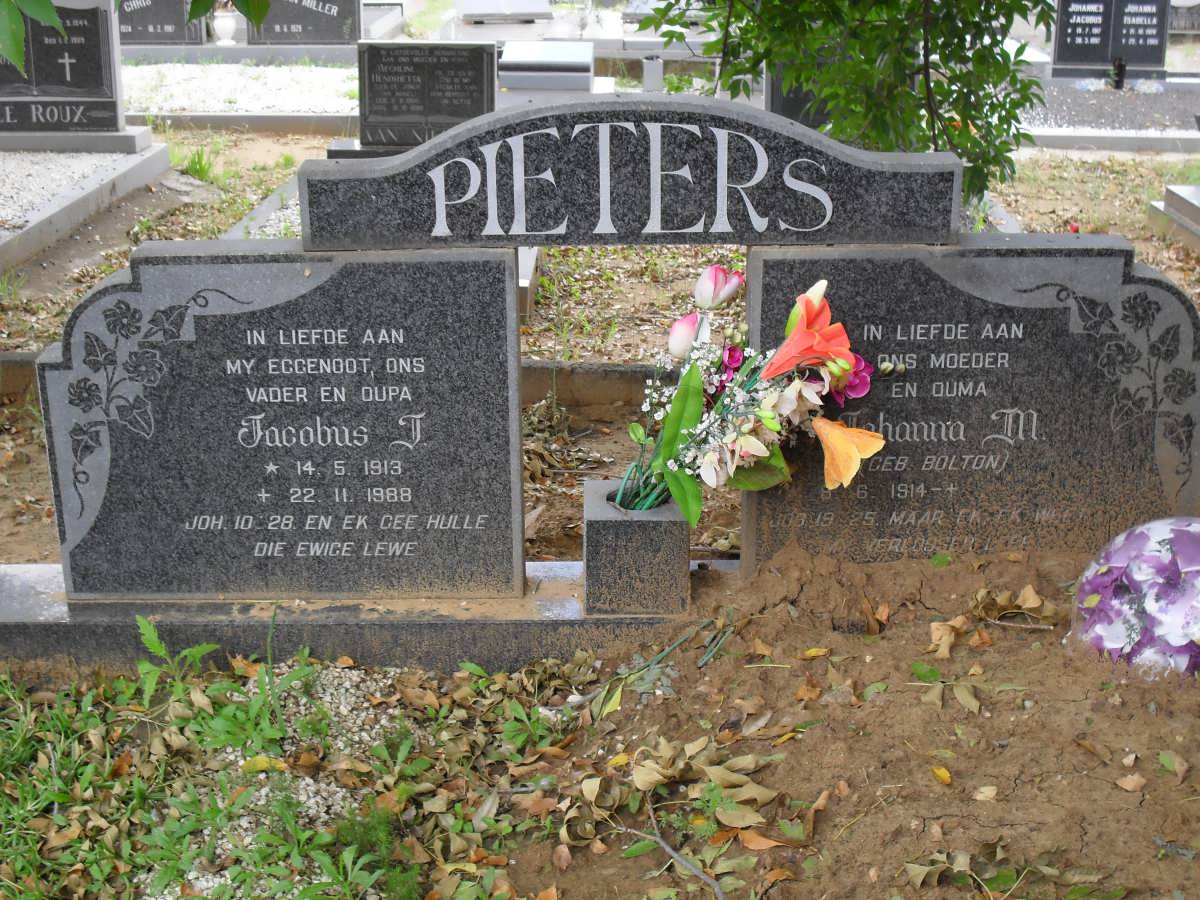 PIETERS Jacobus J. 1913-1988 &amp; Johanna M. BOLTON 1914-
