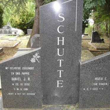 SCHUTTE Daniel J.R. 1932-1981 &amp; Maria E. VAN STADEN 1943-
