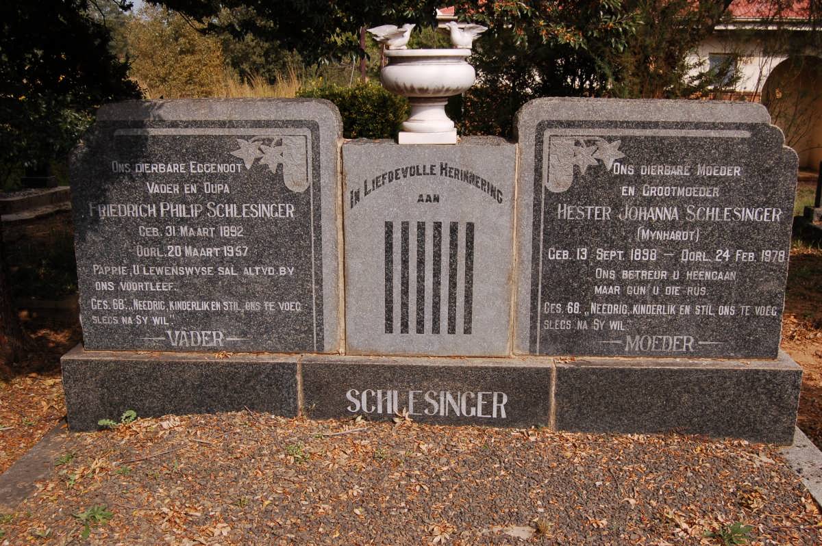 SCHLESINGER Friederich Philip 1892-1957 &amp; Hester Johanna MYNHARDT 1898-1978
