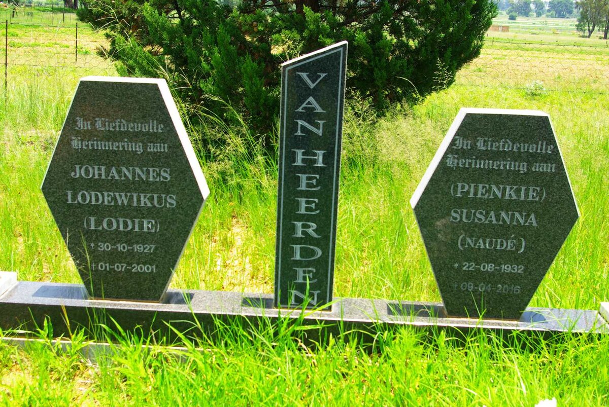 HEERDEN Johannes Lodewikus, van 1927-2001 &amp; Susanna NAUDE 1932-2016