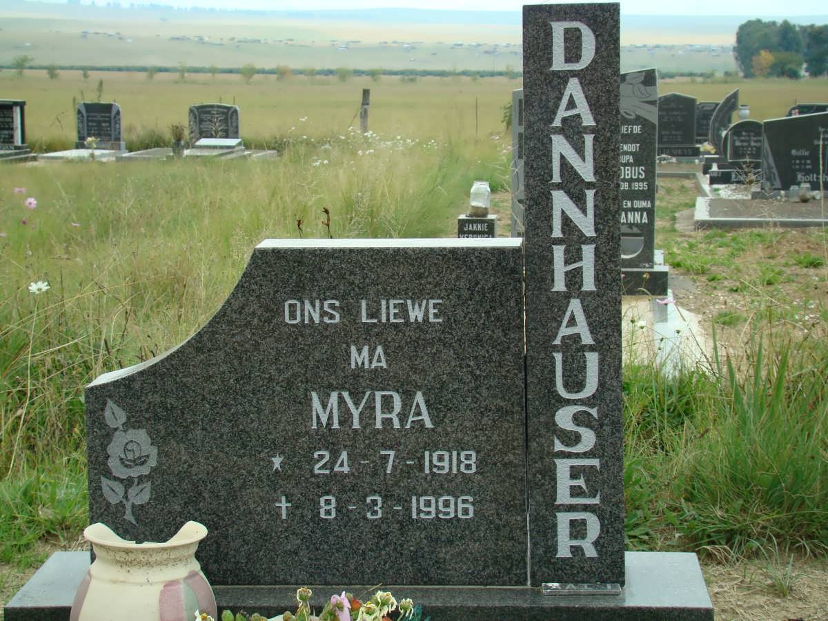 DANNHAUSER Myra 1918-1996