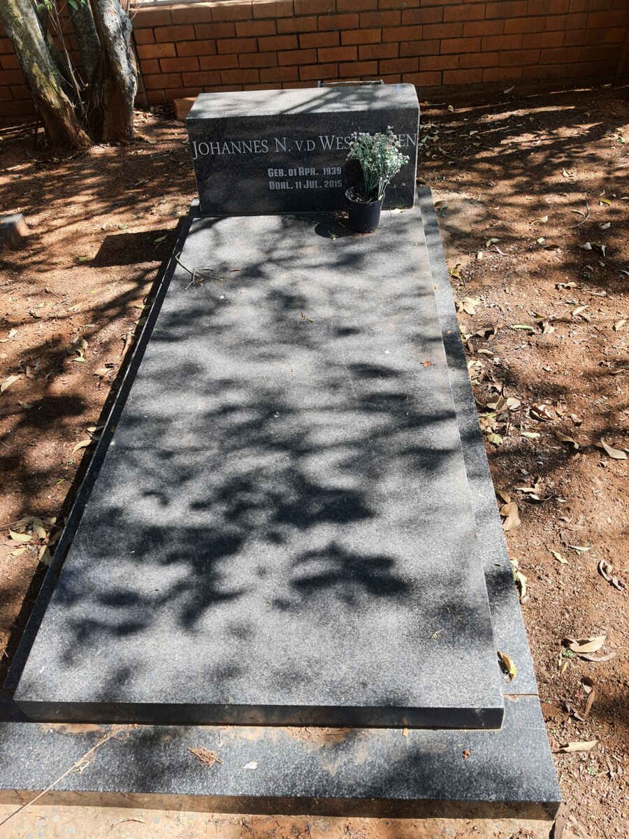 WESTHUIZEN Johannes Nicolaas, van der 1939-2015