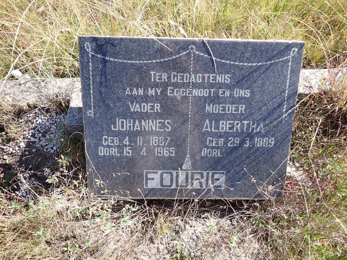 FOURIE Johannes 1887-1965 &amp; Albertha 1889-